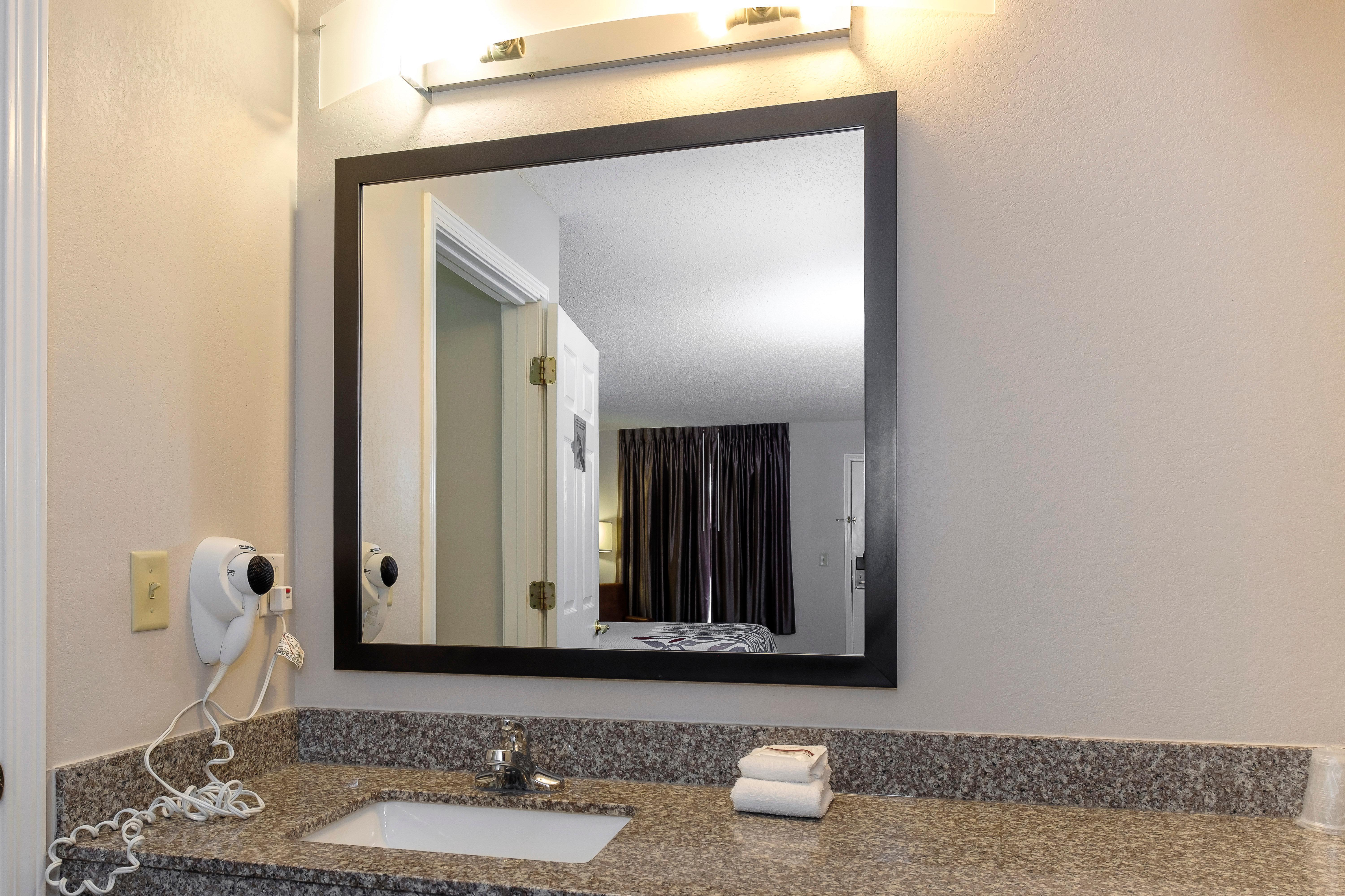 Red Roof Inn Defuniak Springs Dış mekan fotoğraf